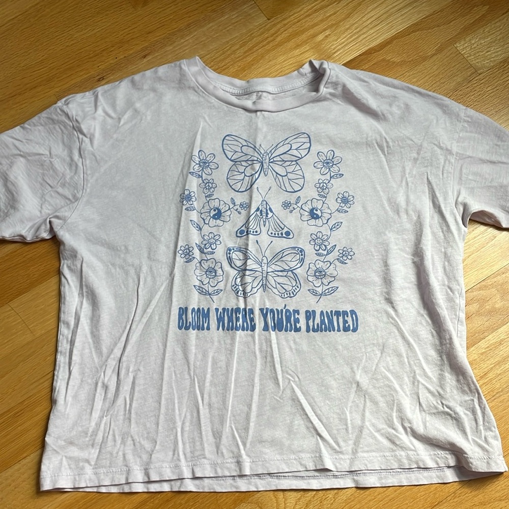 AE graphic tee